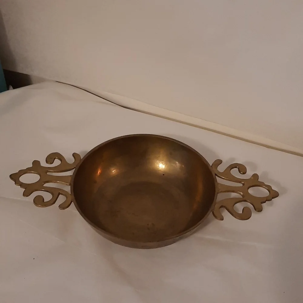 Vintage Brass jewelry or accessory dish great piece